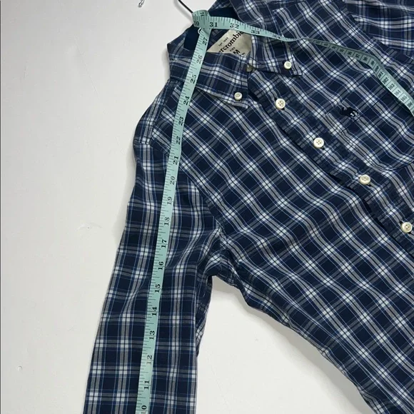 Abercrombie & Fitch Men's Navy Checkered Shirt - Picture 8 of 11